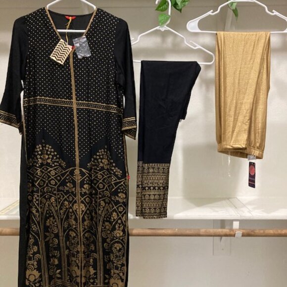 Black chiffon kurta churidar set - Picture 6 of 6